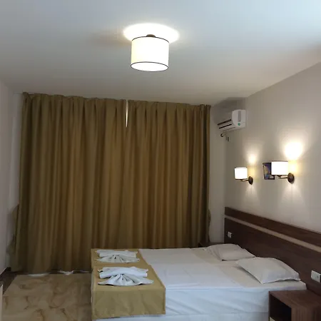 Apart-hotel Palm Deluxe 4*