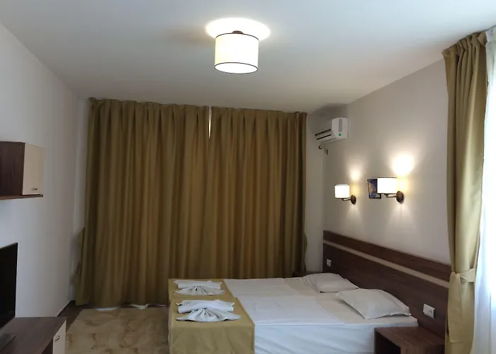 Aparthotel Palm Deluxe 4*