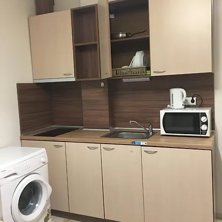 Aparthotel Palm Deluxe Studios 4*