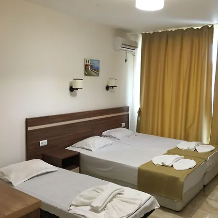 Palm Deluxe Studios Aparthotel Sunny Beach