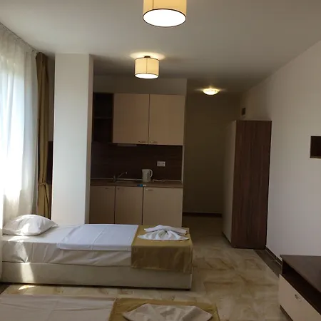 Palm Deluxe Studios Sunny Beach