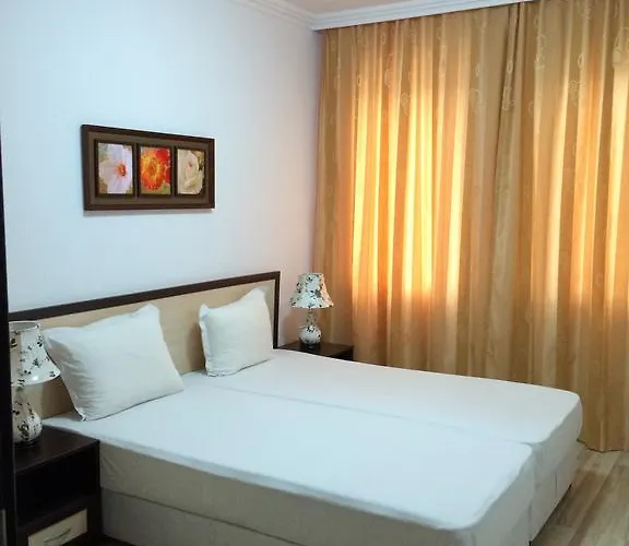 Palm Deluxe Ξενοδοχείο με διαμερίσματα 4*